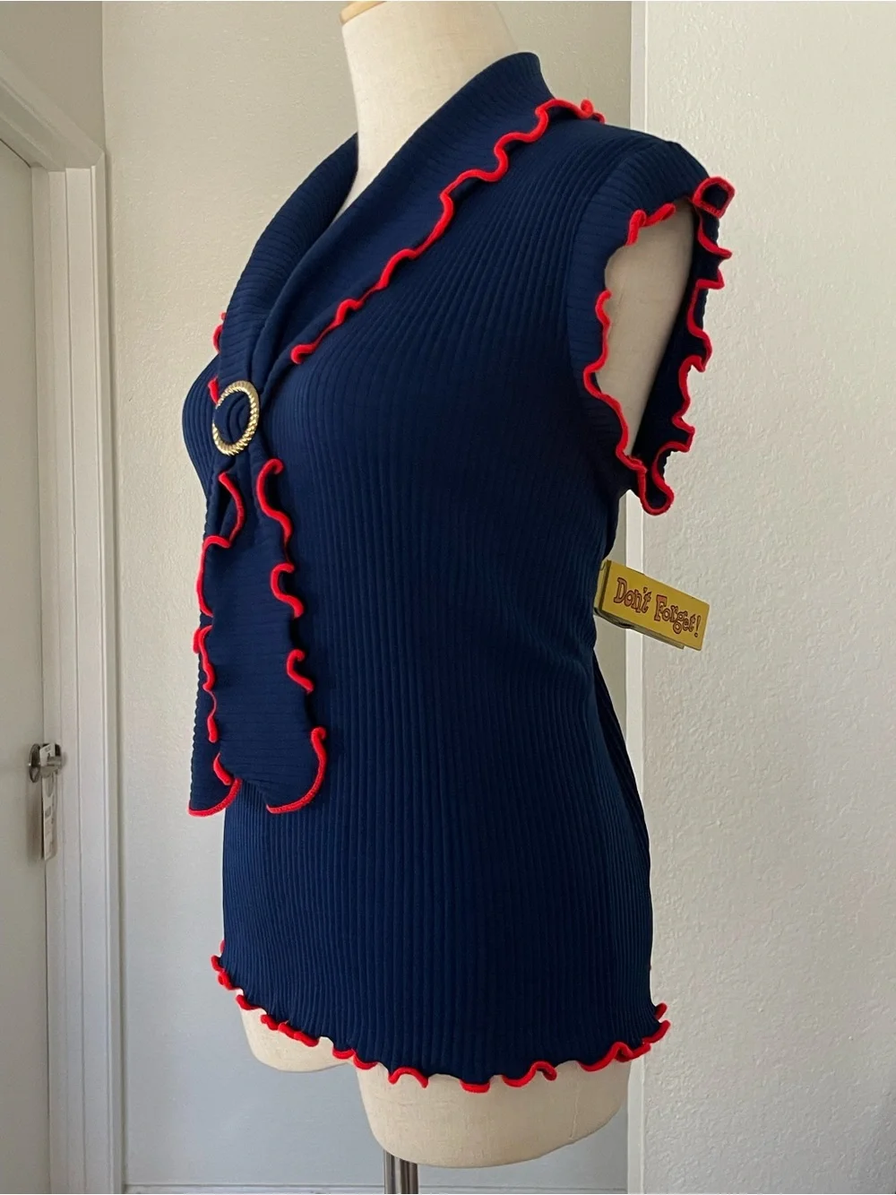 SOLD Vintage 1970s Rewetex Classic Tie Ribbed Blouse